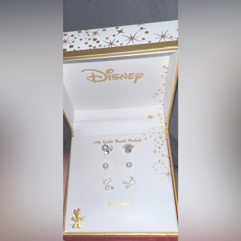 NIB Disney Cubic Zirconia and Crystal Minnie Mouse Earring in 14K